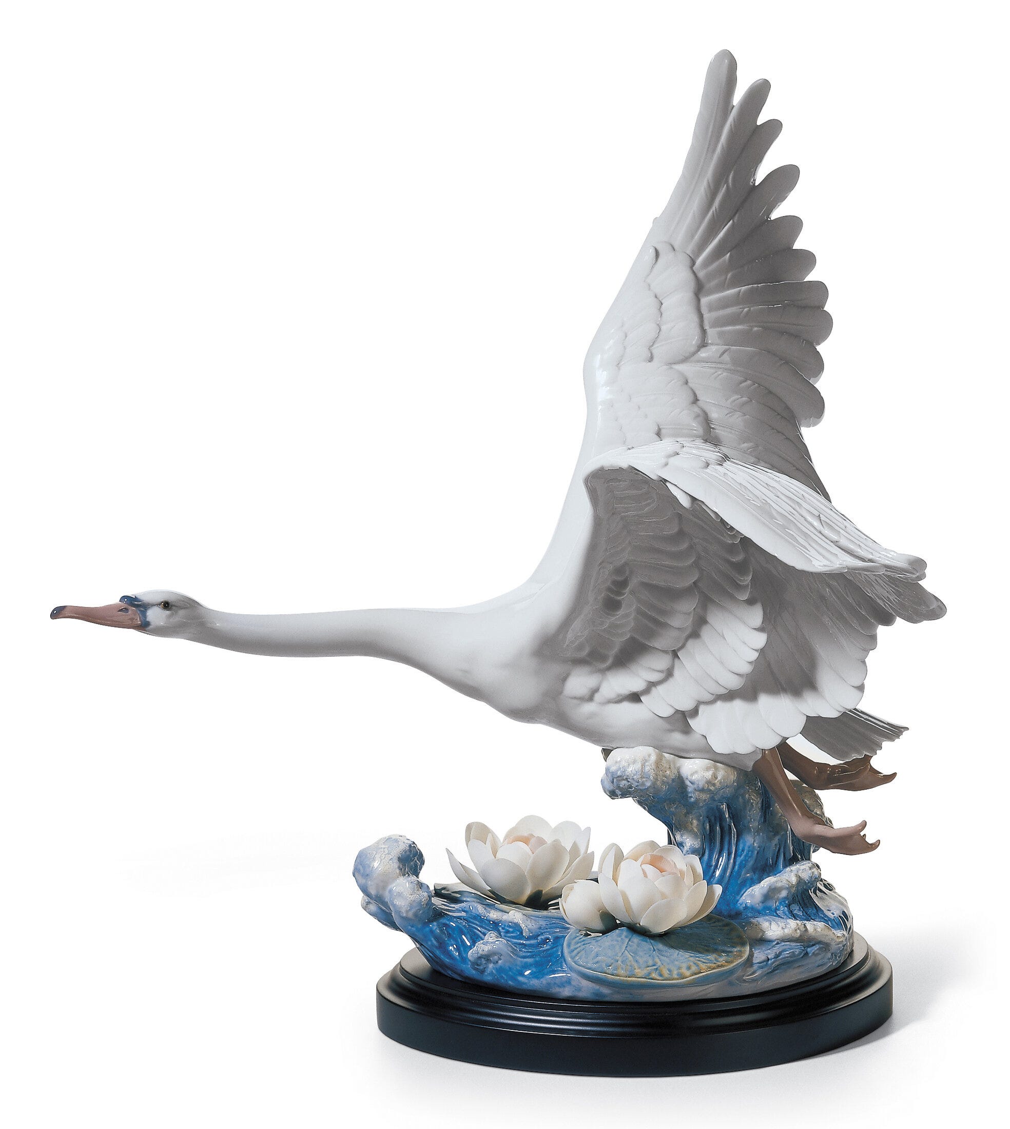 Majestic Swan Sculpture. Limited Edition - Lladro-Europe